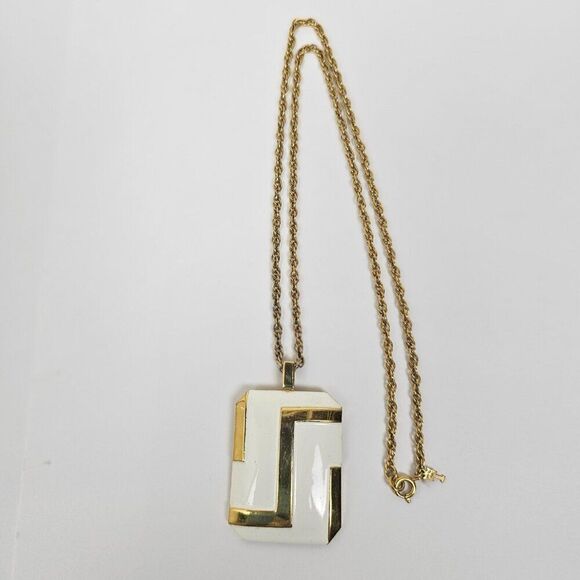 Vintage Modernist White Enamel Gold Tone Signed Crown Trifari Pendant Necklace - Picture 14 of 15